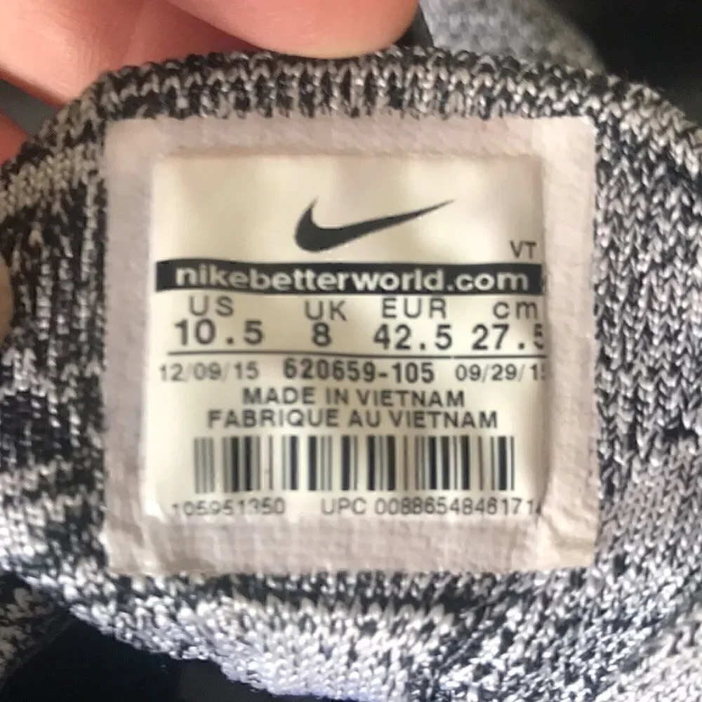 Nike Oreo fly knit max preowned running shoes